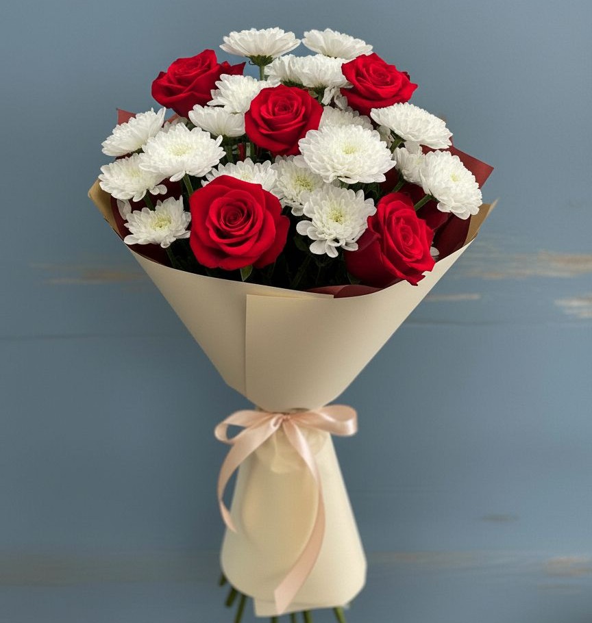 Букет цветов из: Розы и Хризантемы в Цибино