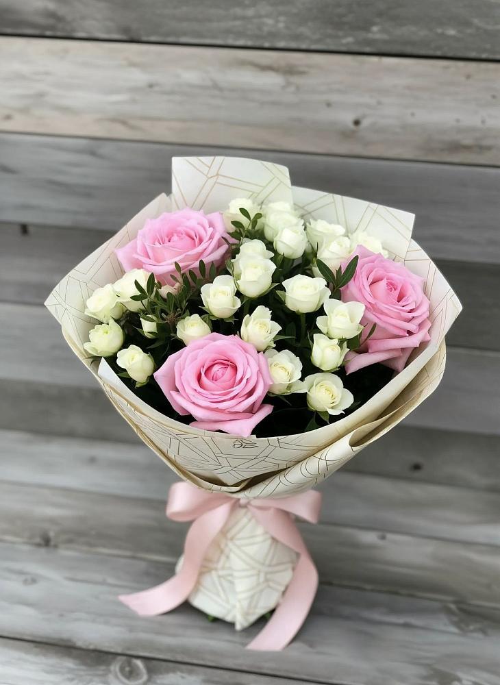 Букет цветов из: Розы в Цибино
