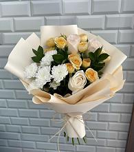 Букет цветов из:  Розы и Хризантемы в Цибино