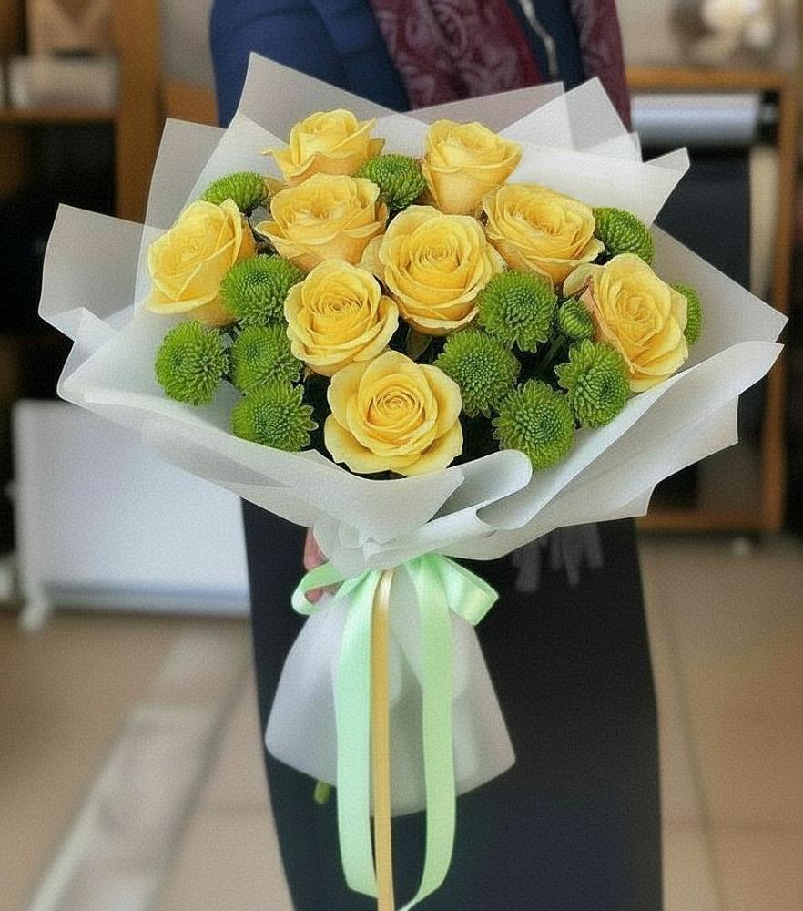 Букет цветов из: Хризантемы и Розы в Цибино