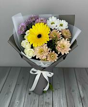 Букет цветов из:  Розы, Герберы и Хризантемы в Цибино