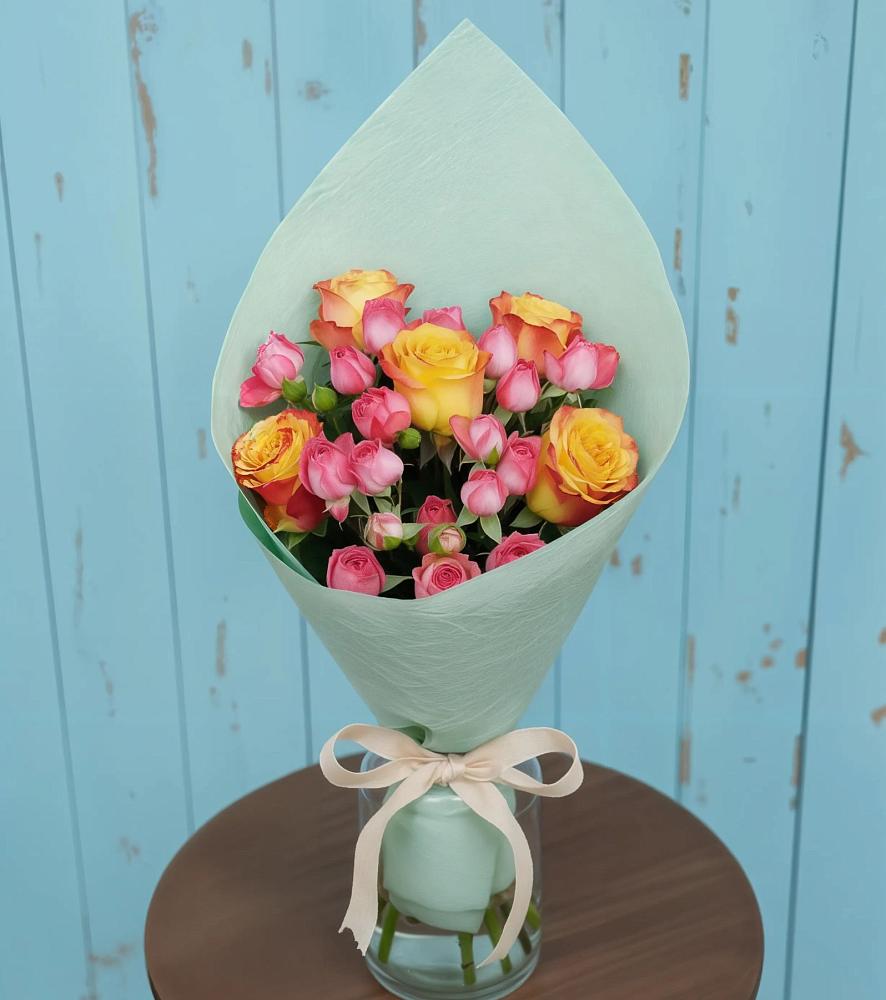 Букет цветов из: Розы в Цибино