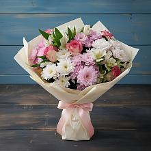 Букет цветов из:  Хризантемы, Альстромерии и Розы в Цибино