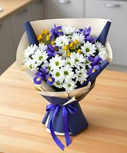 Букет цветов из:  Розы, Ирисы и Хризантемы в Цибино