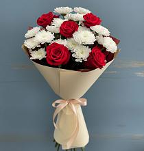 Букет цветов из:  Розы и Хризантемы в Цибино