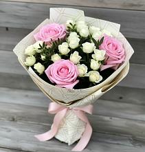 Букет цветов из:  Розы в Цибино
