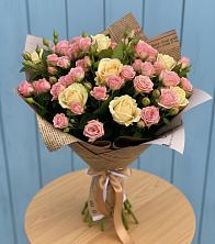 Букет цветов из:  Розы в Цибино