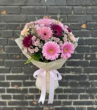 Букет цветов из:  Герберы и Хризантемы в Цибино