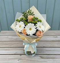 Букет цветов из:  Герберы, Розы и Хризантемы в Цибино