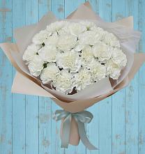 Букет цветов из:  Гвоздики в Цибино