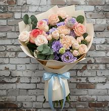 Букет цветов из:  Розы, Лизиантусы и Гвоздики #REPLACE_PRED# Цибино