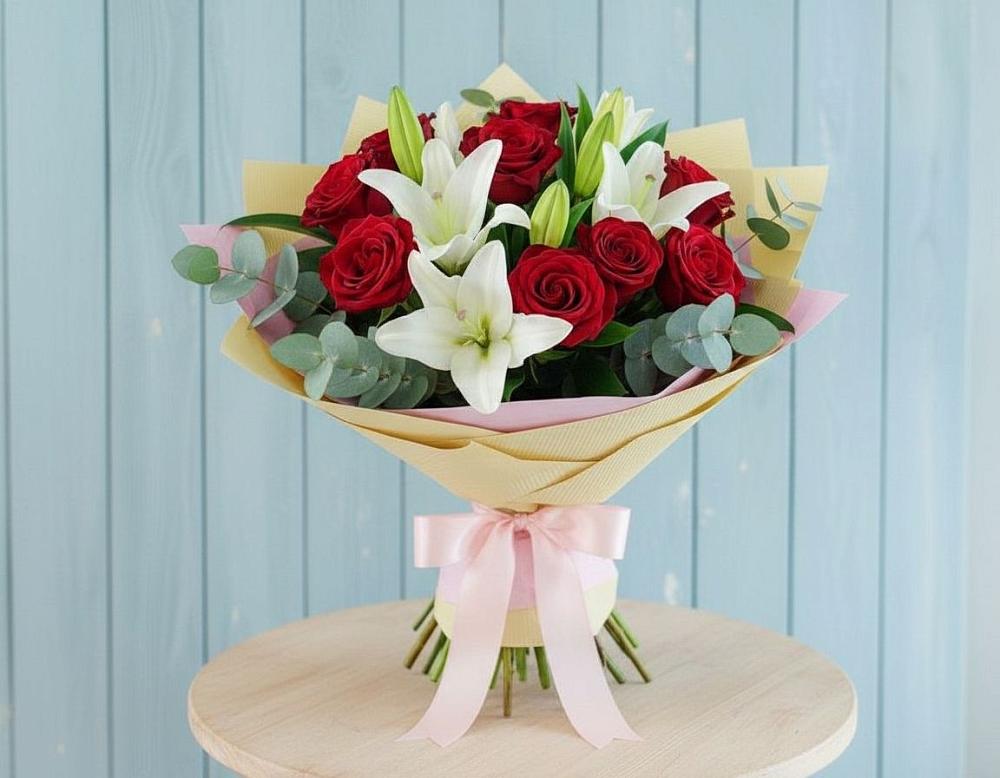 Букет цветов из: Лилии и Розы в Цибино